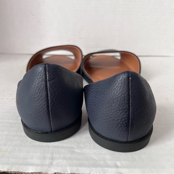 OPEN TOED NAVY FLATS - Picture 7 of 10